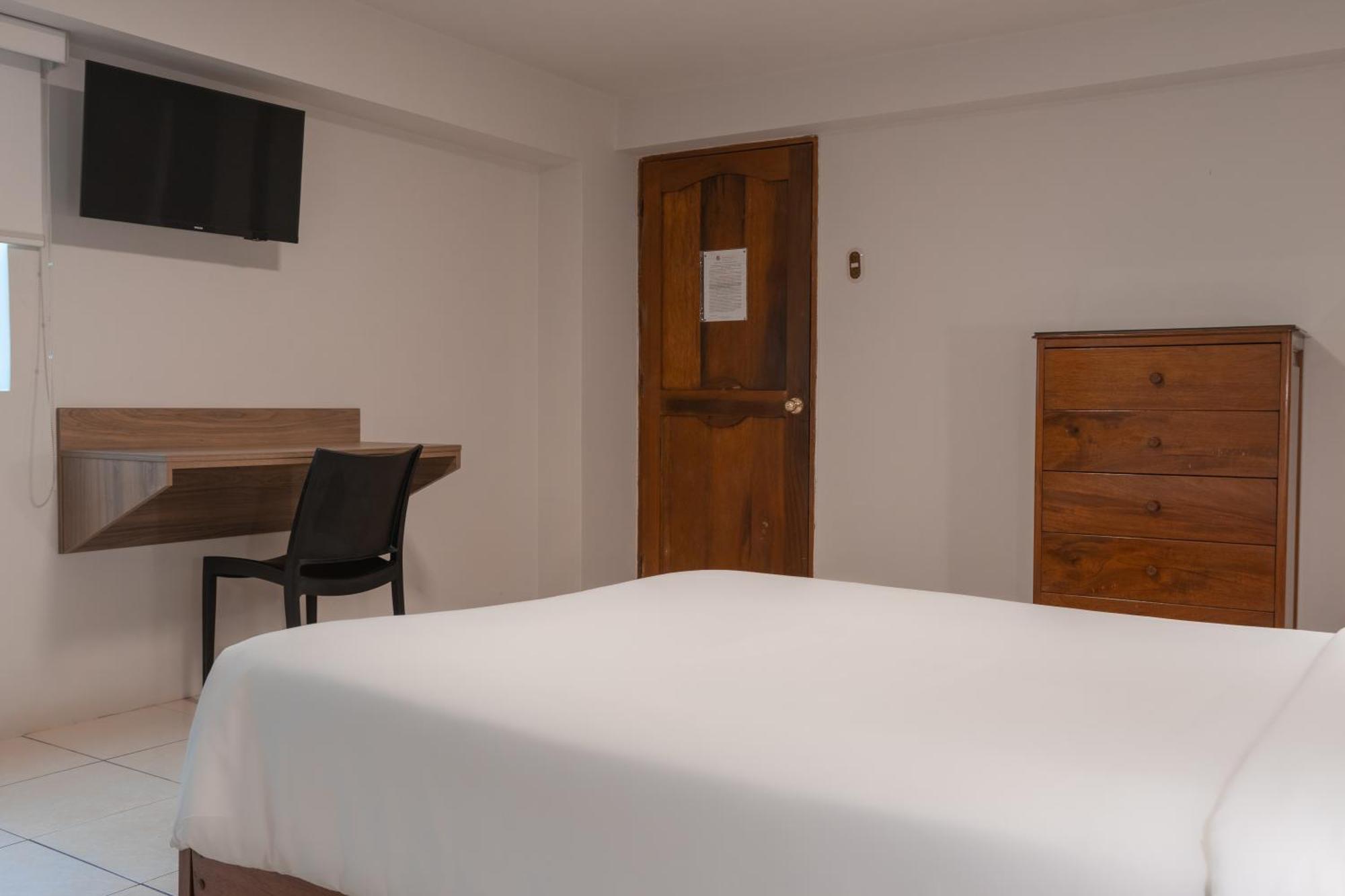 Hotel Alexander Trujillo Værelse billede